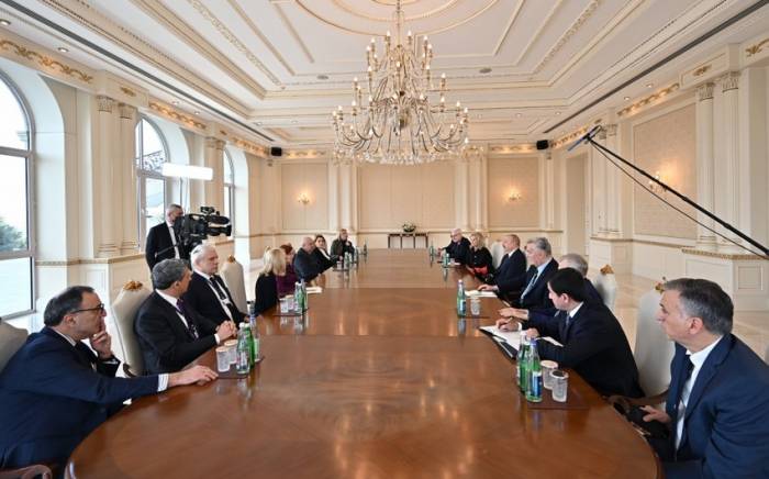 Ильхам Алиев принял сопредседателей и членов Правления Международного центра Низами Гянджеви -ФОТО -ОБНОВЛЕНО
