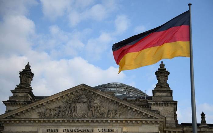 Германия заморозила €5,25 млрд попавших под санкции российских бизнесменов
