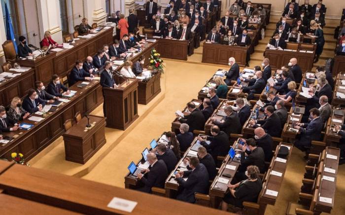 Парламент Чехии запретил депутатам пользоваться TikTok
