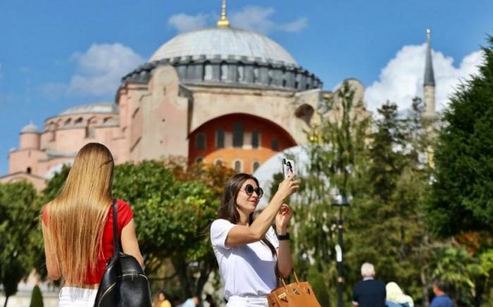 Число российских туристов в Турции выросло вдвое
