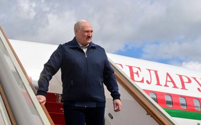 Минфин США ввел санкции против президентского самолета Лукашенко
