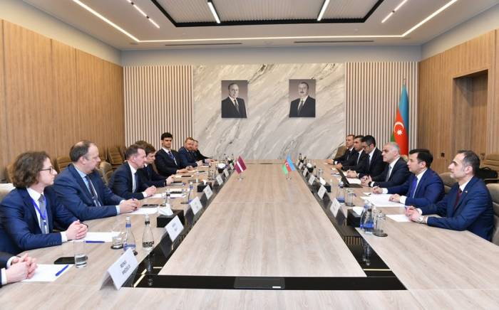 Азербайджан и Латвия намерены организовать грузоперевозки между Каспийским и Балтийским морями
