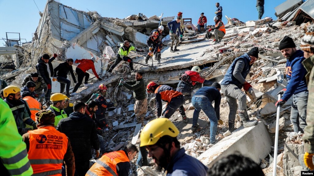 Германия приняла почти 9 тыс. пострадавших от землетрясений в Турции и Сирии