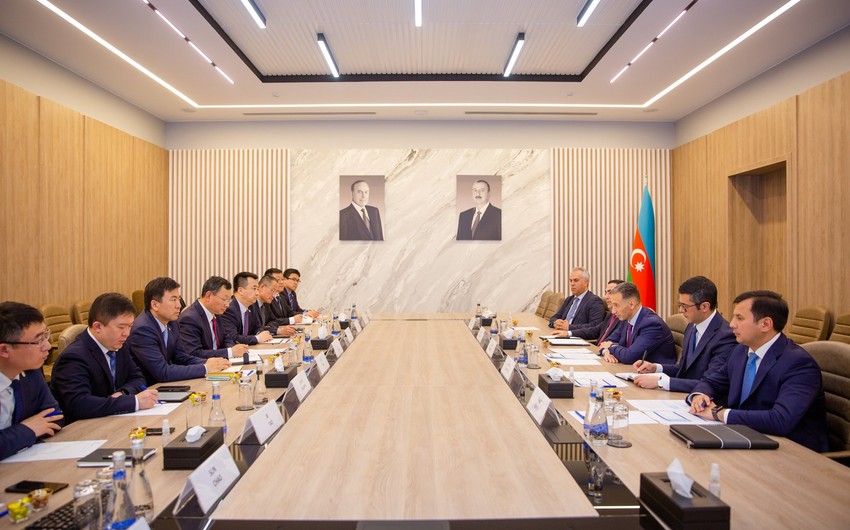 Обсуждено увеличение транзита китайских грузов через Азербайджан
