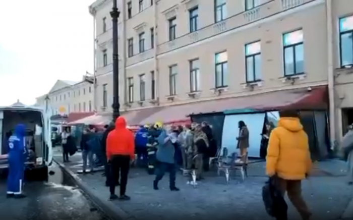 Число пострадавших при взрыве в кафе в Петербурге выросло до 25
