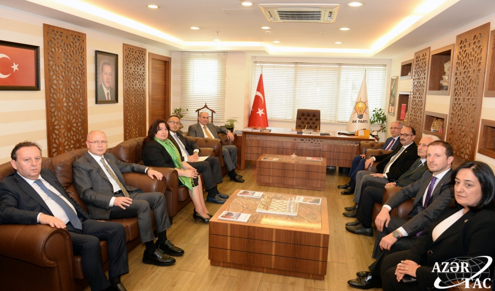 Завершился визит делегации партии «Ени Азербайджан» в Бурсу
