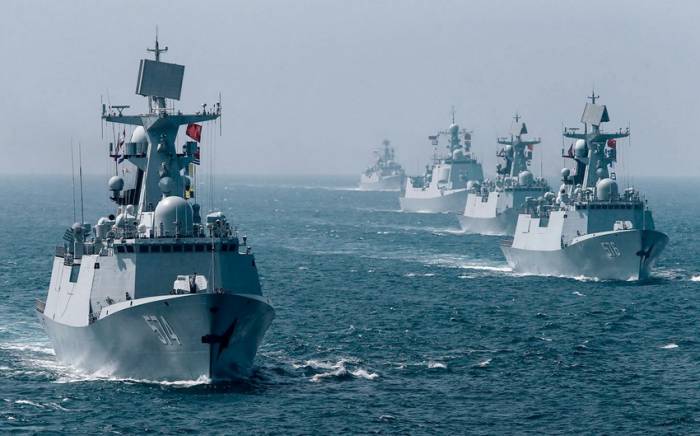 Китайские военные отрабатывают нанесение ударов по Тайваню с моря и воздуха
