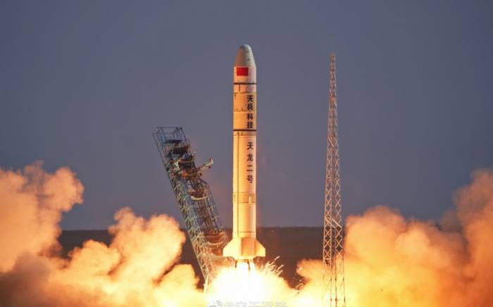Китайская компания Space Pioneer осуществила первый запуск новой ракеты "Тяньлун-2"
