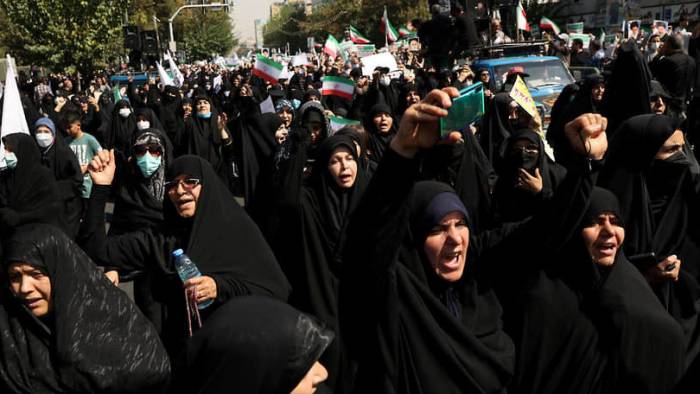 Иран введет уголовную ответственность за призывы не носить хиджаб
