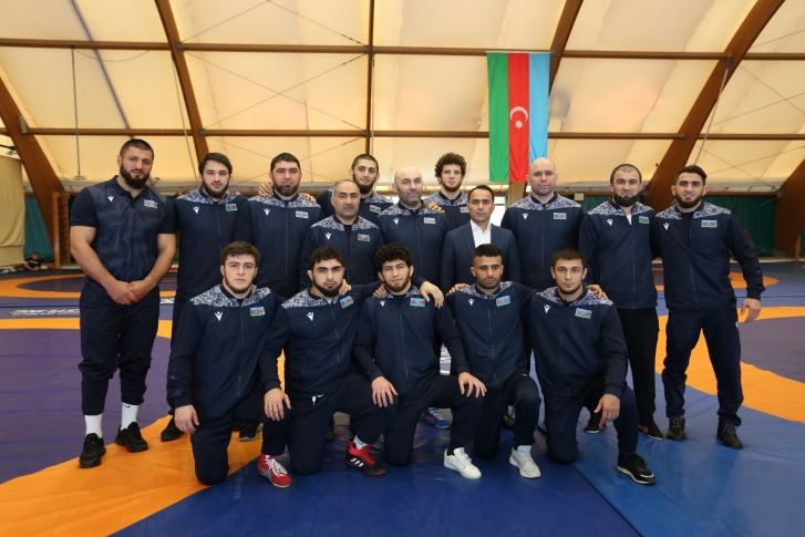 Сборная Азербайджана по вольной борьбе стала чемпионом Европы
