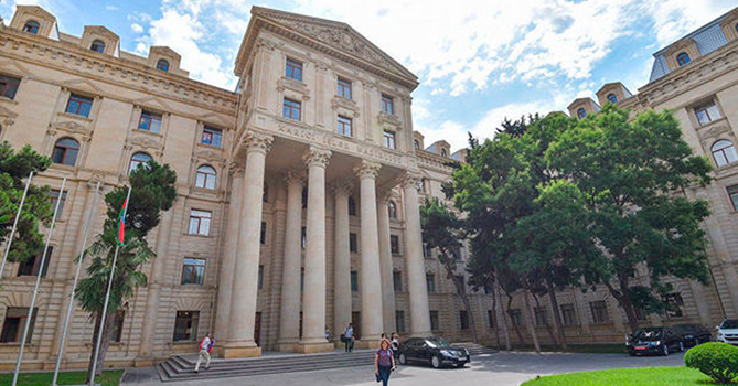 Официальный Баку: Для проезда армянских жителей, проживающих в Карабахе, будут созданы необходимые условия
