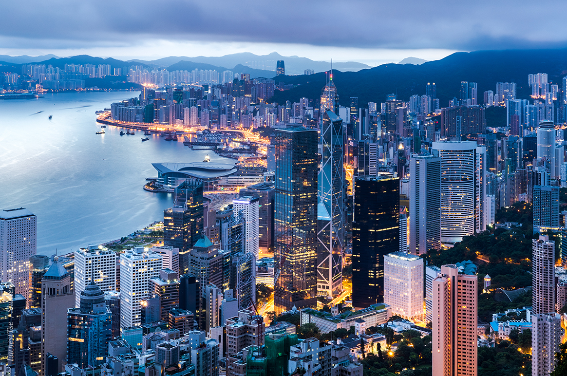 Гонконг отменил все антиковидные ограничения для туристов
