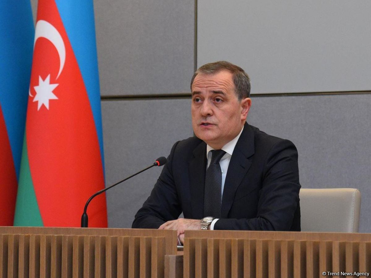 Глава МИД: Армения шесть недель не отвечает на последние предложения Азербайджана по тексту мирного соглашения
