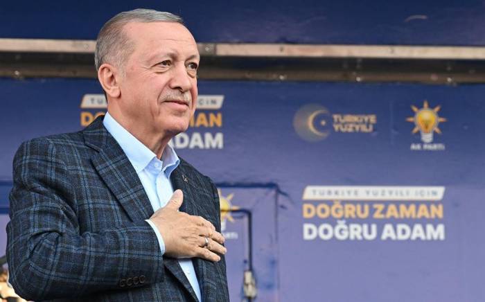 Эрдоган продолжает лидировать на президентских выборах в Турции
