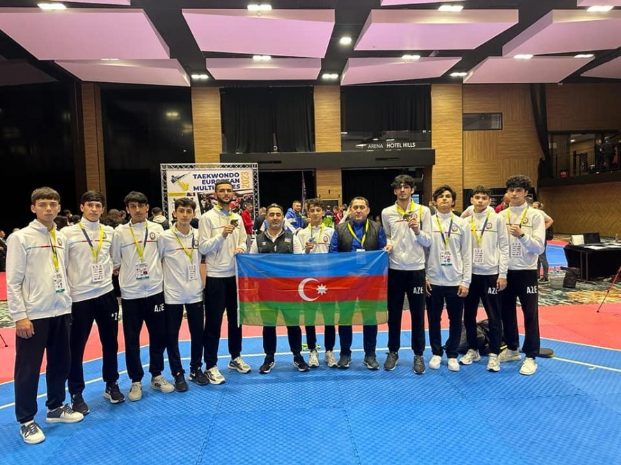 Юные азербайджанские тхэквондисты завоевали три медали на Европейских мультииграх
