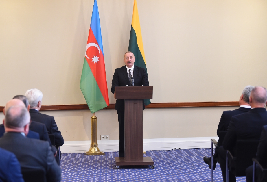 Ильхам Алиев: Стабильность экономики Азербайджана - важный фактор регионального экономического сотрудничества
