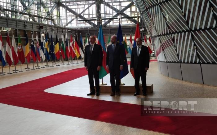 В Брюсселе началась трехсторонняя встреча президента Азербайджана, президента Совета ЕС и премьер-министра Армении -ФОТО
