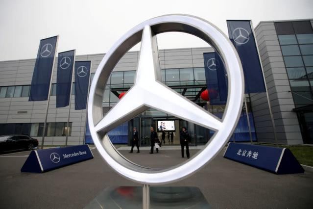 Mercedes-Benz отзывает во всем мире 23,5 тыс. автомобилей для обновления ПО
