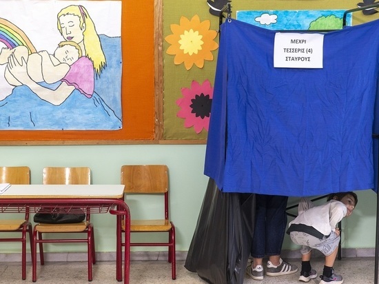 В Греции завершилось голосование на выборах
