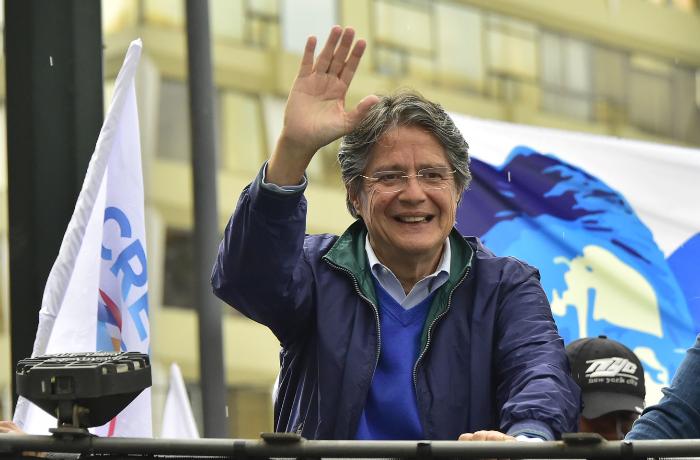 Президент Эквадора распустил парламент