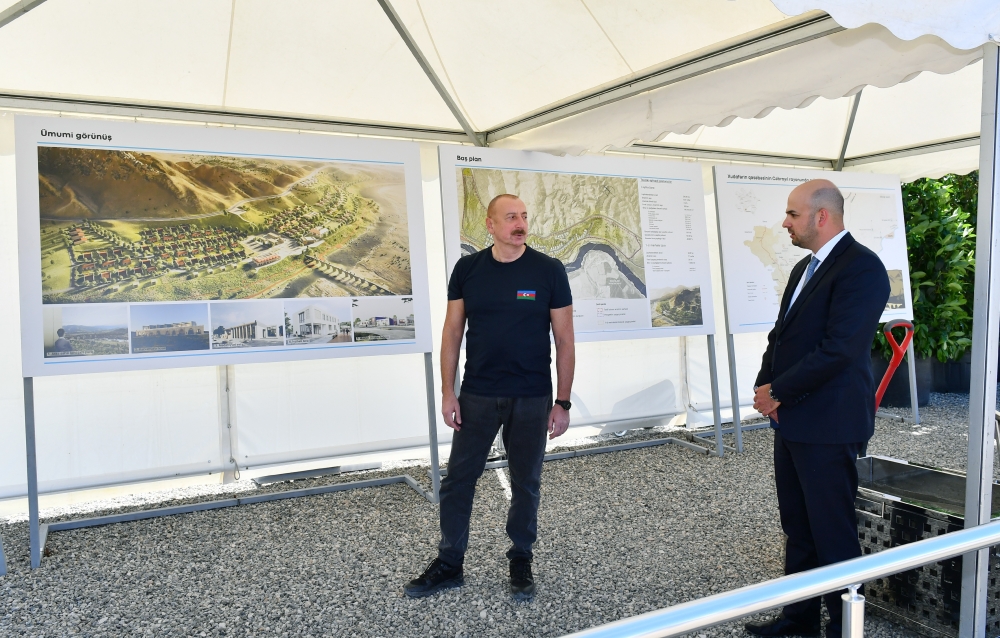 Президент Ильхам Алиев совершил поездку в Джебраильский район
