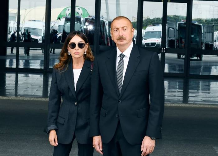 Ильхам Алиев и Мехрибан Алиева выразили соболезнования экс-президенту Литвы Валдасу Адамкусу

