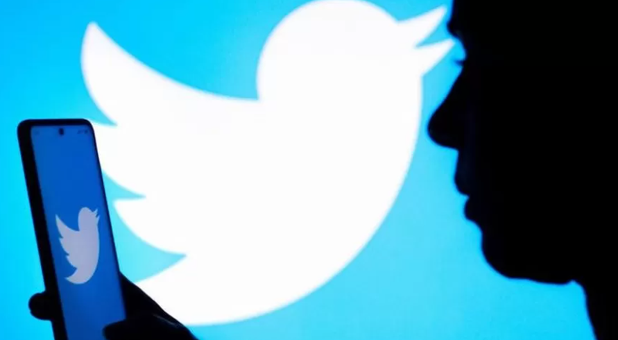Ошибка в Twitter восстановила десятки тысяч удалённых твитов и ретвитов
