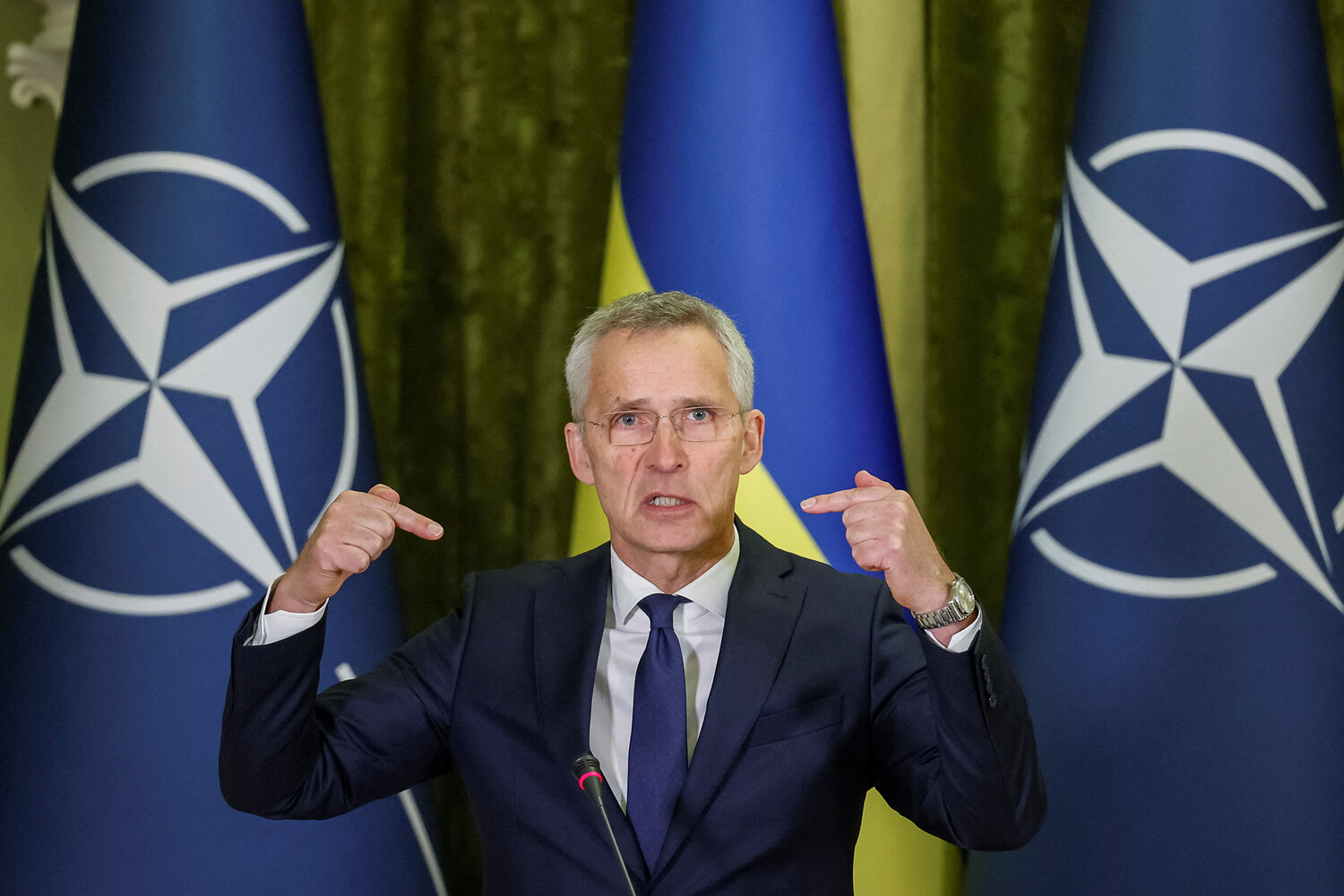 Генсек НАТО заявил, что не знает, чем закончится конфликт в Украине

