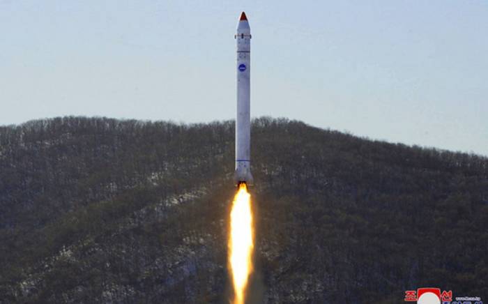 Южная Корея потребовала от КНДР отказаться от плана по запуску спутника
