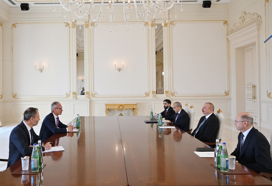 Ильхам Алиев принял президента компании Total Energies по разведке и добыче
