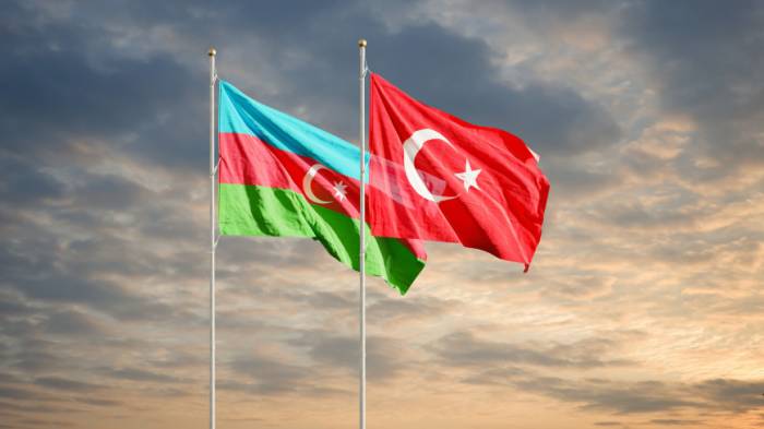 Азербайджан и Турция будут создавать совместные производственные предприятия
