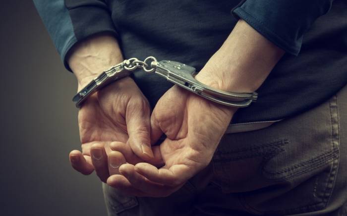 В Армении задержаны двое мужчин, подозреваемых в незаконной торговле оружием в ТЦ
