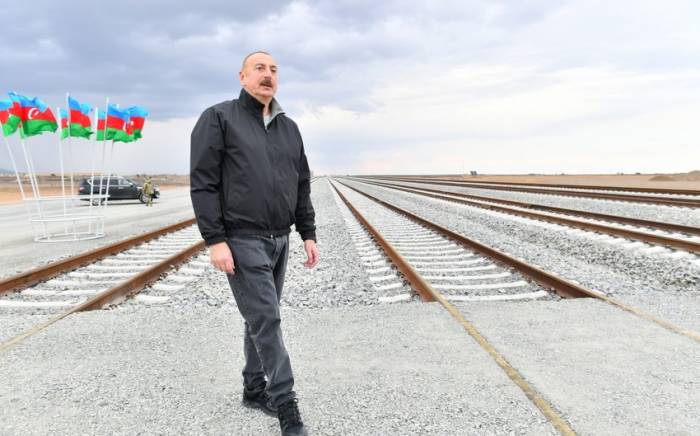 Президент Ильхам Алиев ознакомился со строительством железнодорожной линии Барда-Агдам -ФОТО
