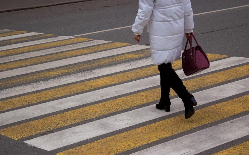 В Баку автомобиль сбил 62-летнюю женщину