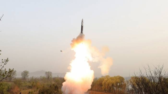 Южная Корея сообщила о запуске двух баллистических ракет из КНДР
