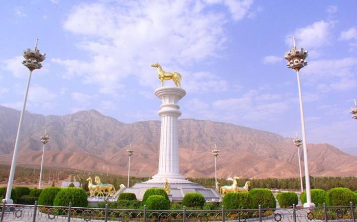 В Туркменистане открыли первый в стране "умный" город Аркадаг
