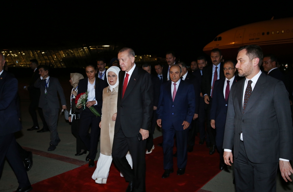 Эрдоган прибыл с государственным визитом в Азербайджан