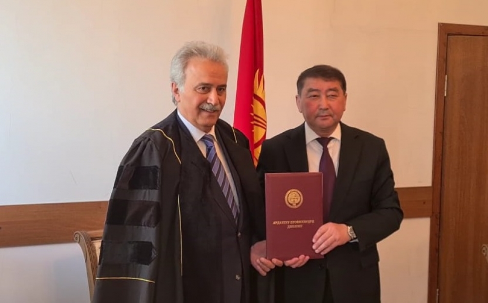 Азербайджанский ученый удостоен звания Почетного профессора Кыргызского национального университета
