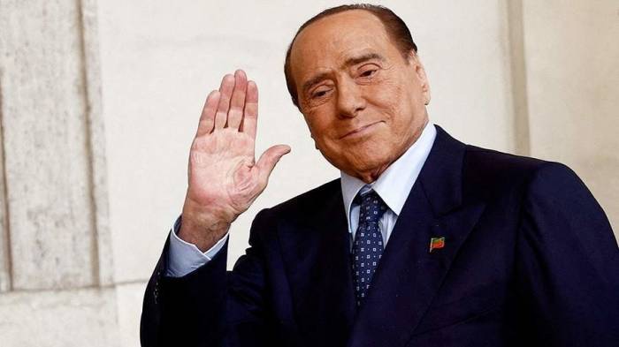 Умер бывший премьер Италии Сильвио Берлускони
