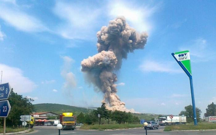 В Болгарии взорвался оружейный склад
