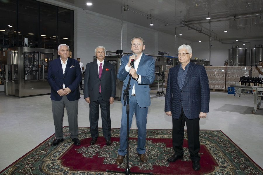 «Абрау-Дюрсо» открывает на заводе «Шеки Шараб» музей виноделия и запускает производство игристых вин
