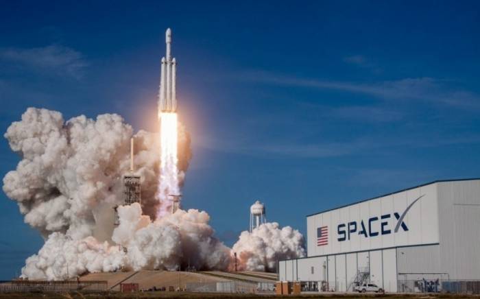 SpaceX из-за непогоды перенесла запуск новой партии интернет-спутников Starlink
