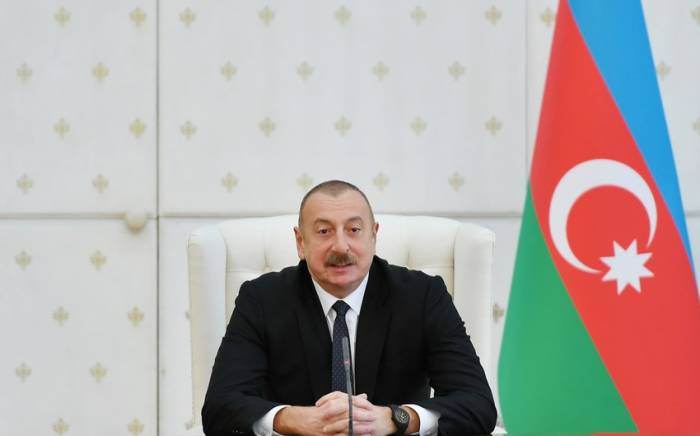 Президент Азербайджана: Маршруты через Каспий приобретают жизненную важность
