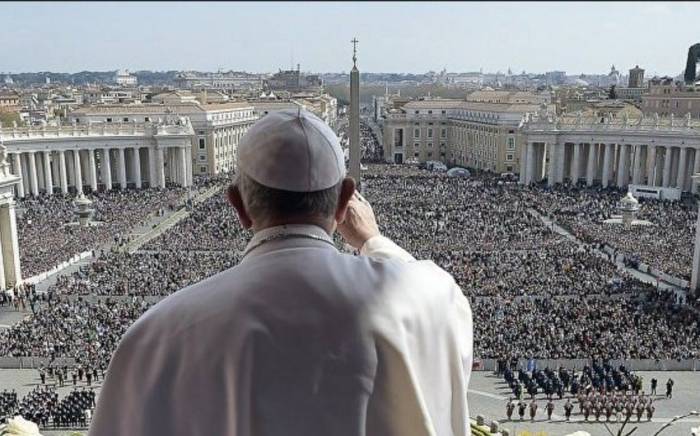 Папа римский Франциск призвал возобновить действие "зерновой сделки"
