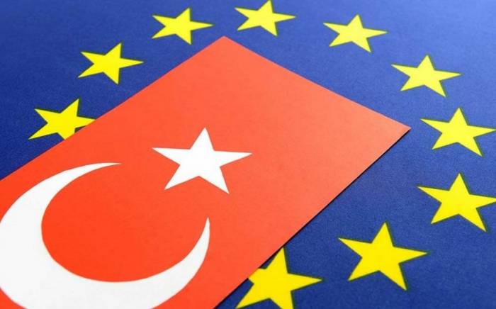 Турция заявила о желании продолжать переговоры о вступлении в Евросоюз
