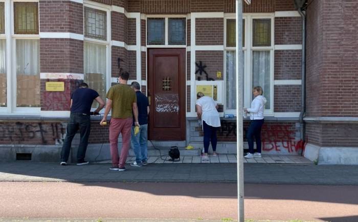 В Гааге произошло нападение на здание посольства Беларуси

