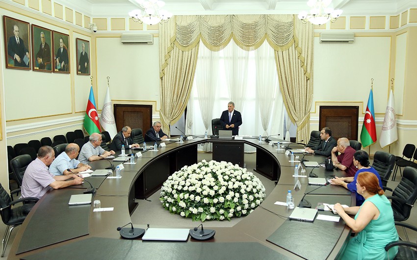 В Национальной Академии наук создана комиссия по топонимам в Западном Азербайджане