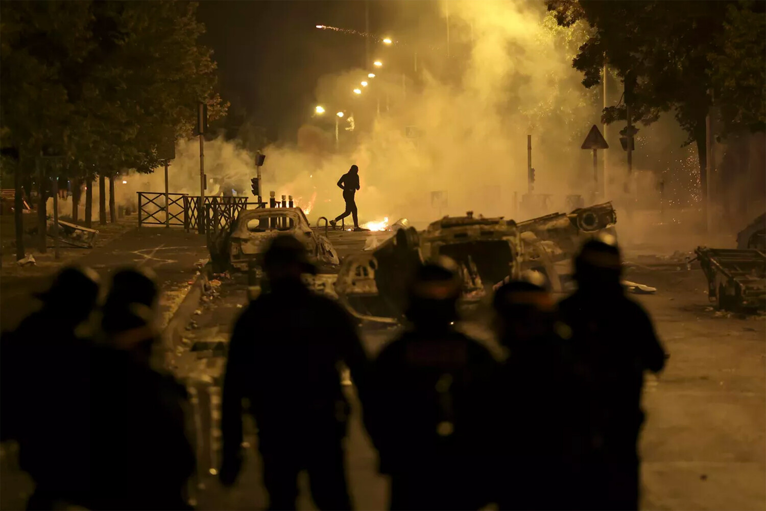 Число арестов после беспорядков во Франции превысило 1300