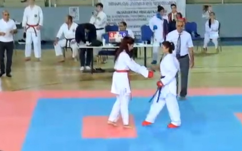 Армянская каратистка устроила провокацию против азербайджанской спортсменки на международном турнире-ВИДЕО