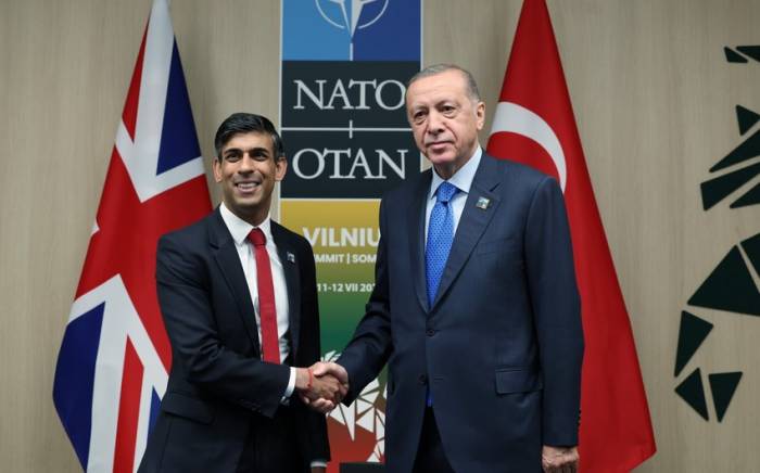 Эрдоган и Сунак проводят переговоры в Вильнюсе
